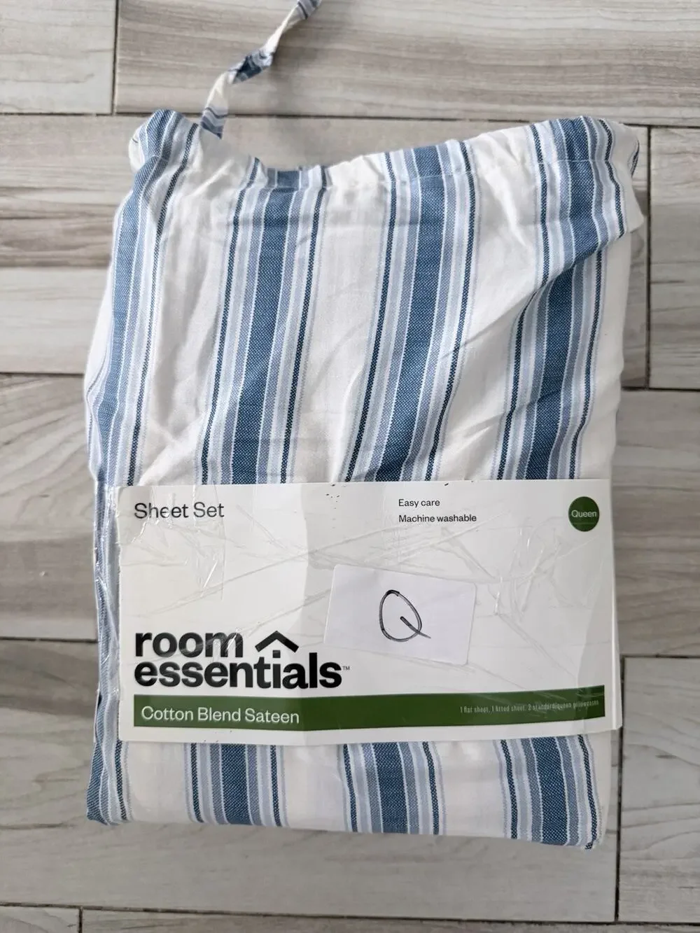Room Essentials Queen Size Sheets Striped Ivory/navy Cotton Blend Brand New.